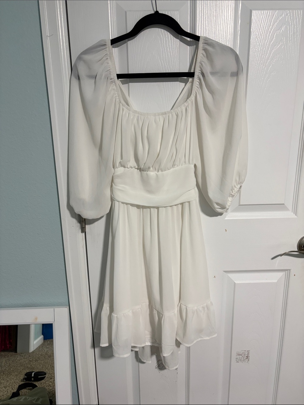 Women’s White Puff Sleeve Dress, open tie back